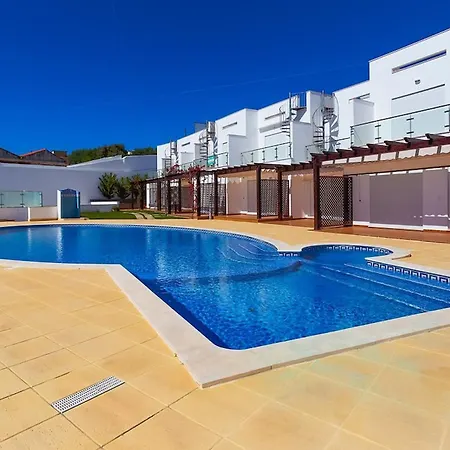 Bay H - Modern Townhouse Very *