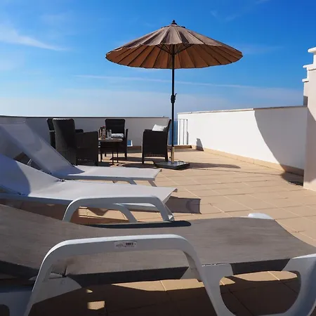 Bay H - Modern Townhouse Very Apartman
