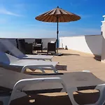 Bay H - Modern Townhouse Very Апартаменты